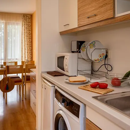 Ξενοδοχείο με διαμερίσματα Galeria 3*